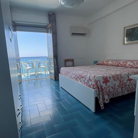 Hotel Ristorante Mareblu Amantea Zewnętrze zdjęcie