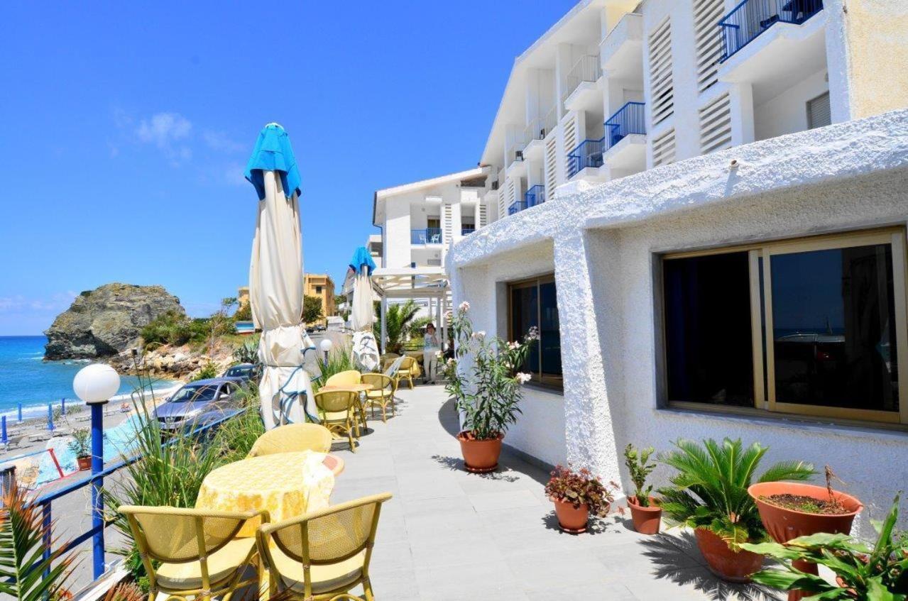 Hotel Ristorante Mareblu Amantea Zewnętrze zdjęcie