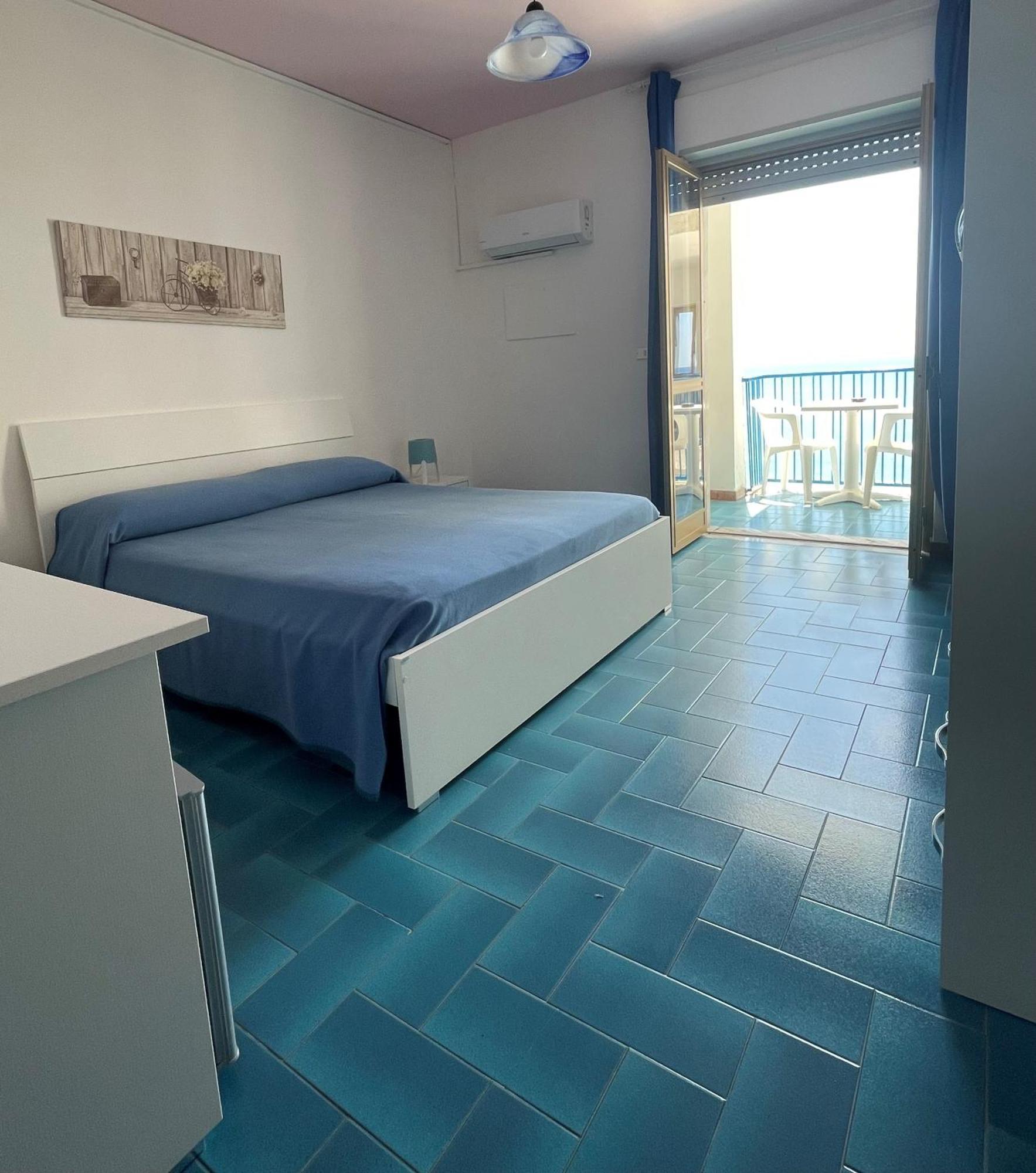 Hotel Ristorante Mareblu Amantea Zewnętrze zdjęcie