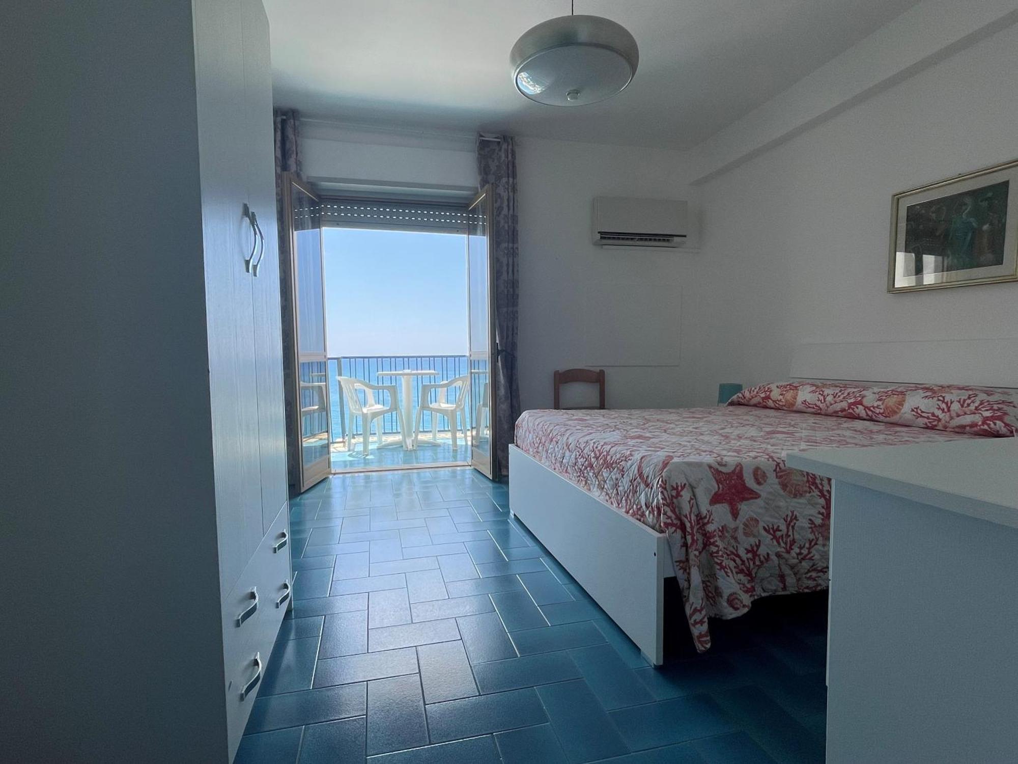 Hotel Ristorante Mareblu Amantea Zewnętrze zdjęcie